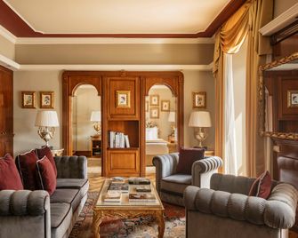 Grand Hotel Tremezzo - Tremezzo - Lounge
