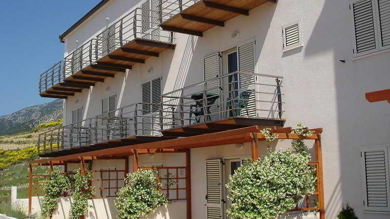 Villa Lara Apartments