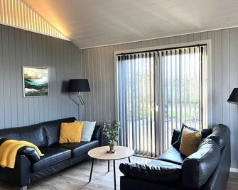 Peaceful Holiday Dream By The Limfjord Coast - Hjerm - Obývací pokoj
