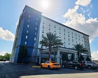 Southern Stay, an Extended Stay Hotel - New Orleans - Building
