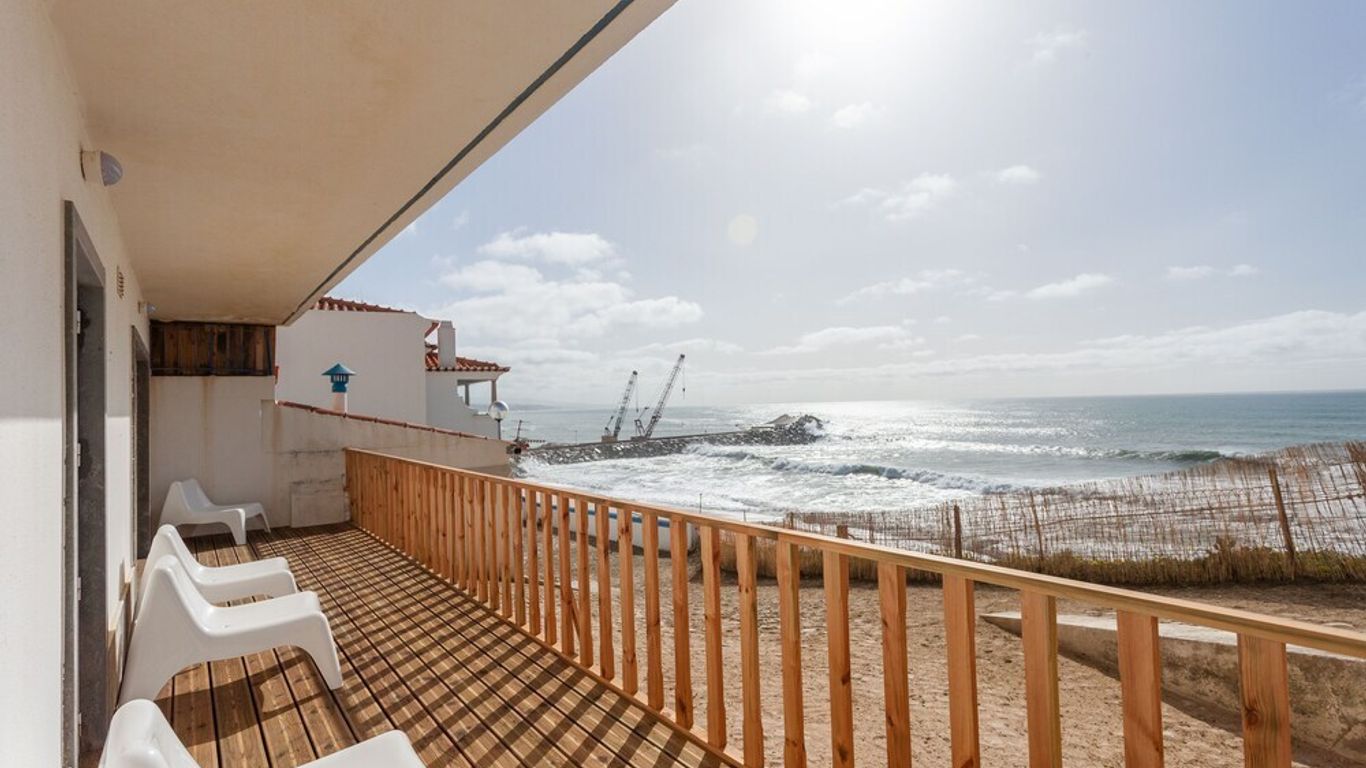 Blue Buddha Beach Rooms & Suites