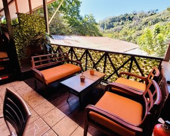Hotel Aurora - Montezuma - Balcony