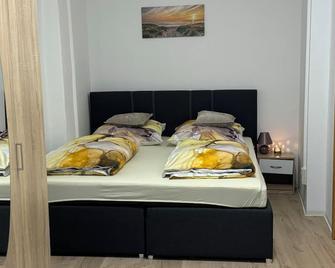 Pension Arthur - Meißen - Schlafzimmer