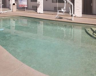 Motel 6 Fresno. Ca - Fresno - Pool