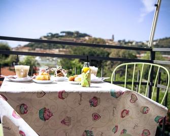 Hotel Kinda - Castiglione della Pescaia - Balkon
