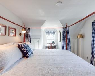 The Monroe in Historic DelRay - Alexandria - Bedroom