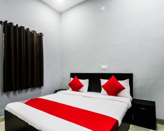 Hotel O Golden Leaf - Bilāspur - Bedroom