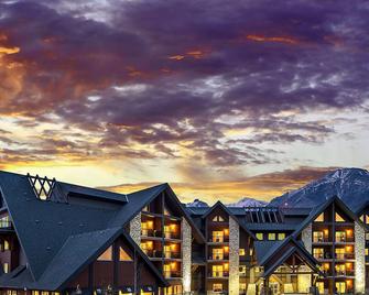 Grande Rockies Resort-Bellstar Hotels & Resorts - Canmore - Rakennus