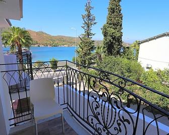 Cennet Life Otel - Fethiye - Balcón
