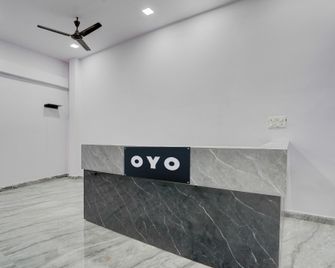 Hotel O J S - Kanpur - Recepce