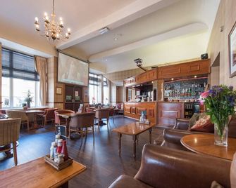 The Royal Hotel - אובן - מסעדה