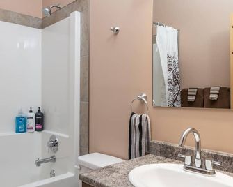 Mama Bear - Valemount - Bagno