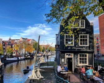 Facade Hotel Amsterdam - Amsterdam