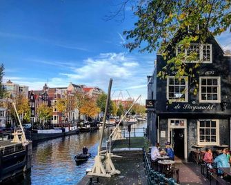 Facade Hotel Amsterdam - Amsterdam