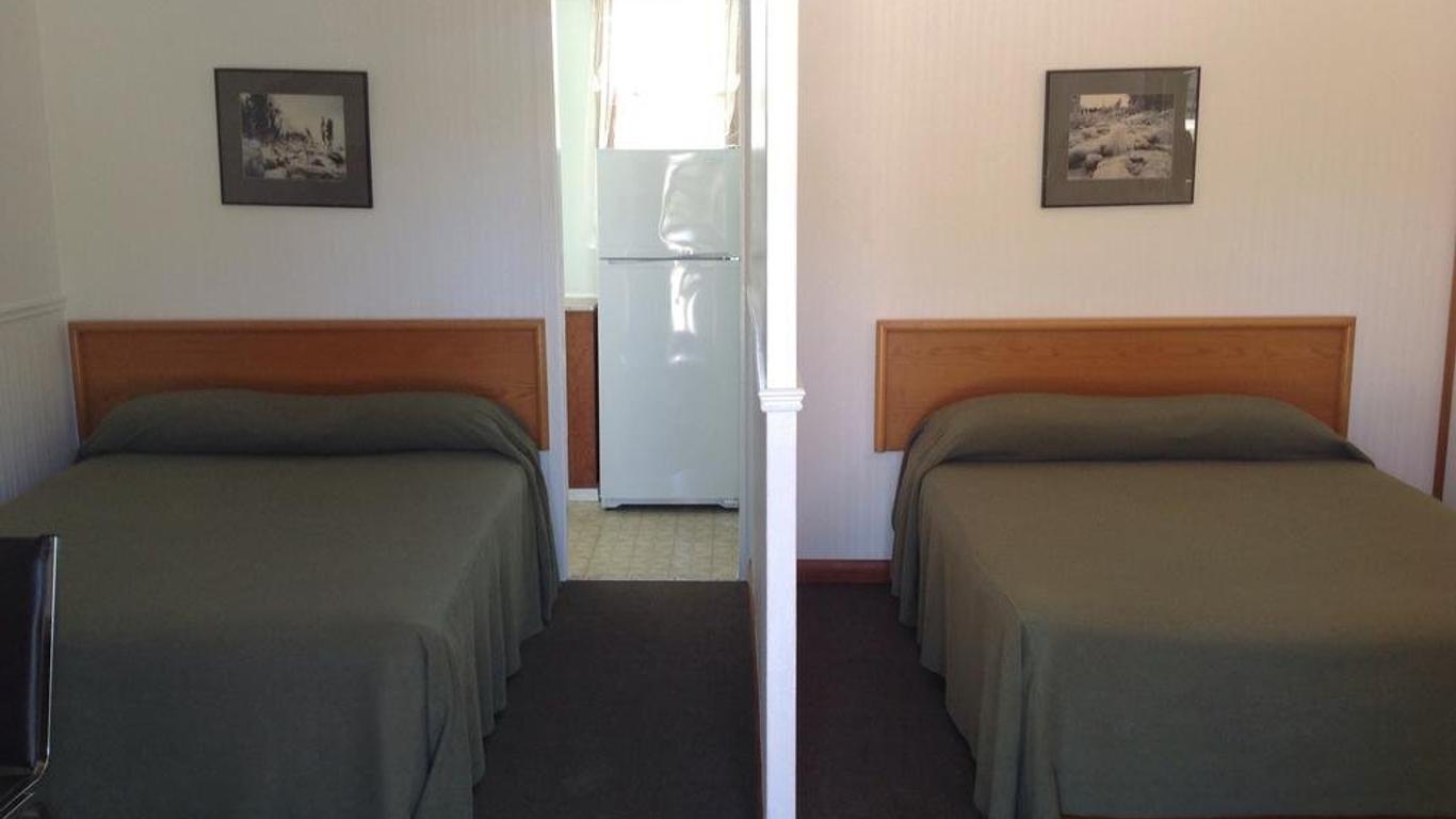 Cedar Vista Motel
