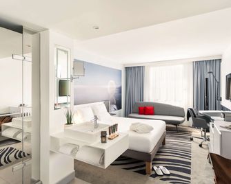 Novotel Paris Centre Gare Montparnasse - París - Habitación