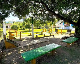 Hotel Mirador del Sumapaz - Comfacundi - Melgar - Patio