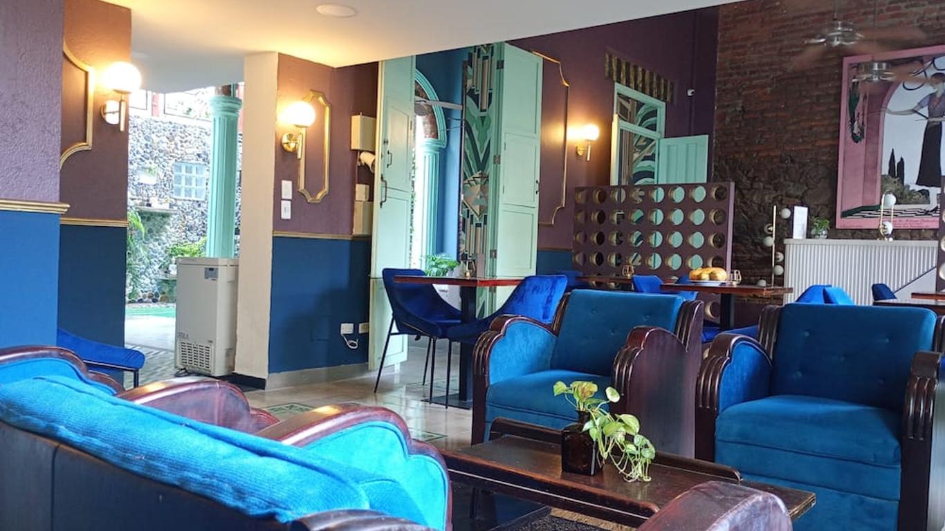 Casa Verde Hotel