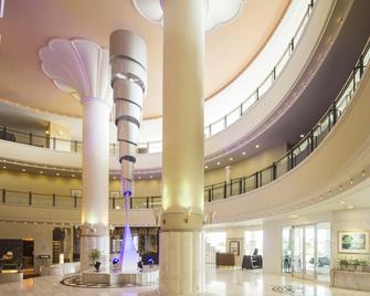 Miyazaki Kanko Hotel - Miyazaki - Lobby