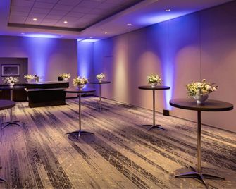 Courtyard by Marriott Chicago Downtown/Magnificent Mile - Chicago - Toplantı odası