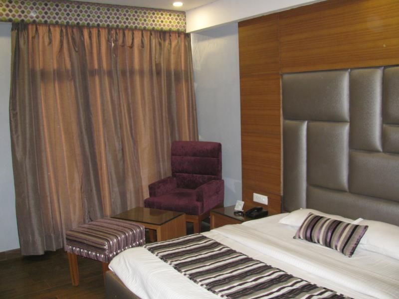 Hotel Royal Castle - אמריצר - חדר שינה