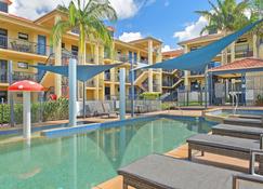 South Pacific Apartments Port Macquarie - Port Macquarie - Piscina