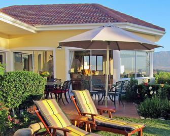 Somerset Sights B&B - Somerset West - Serambi