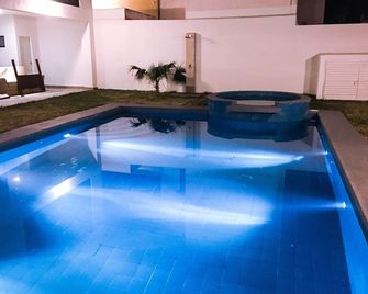 Big House Pool Grill, 4 Bedrooms 12 Ppl Ac Ocean View Tv Wifi - Guaymas - Pool