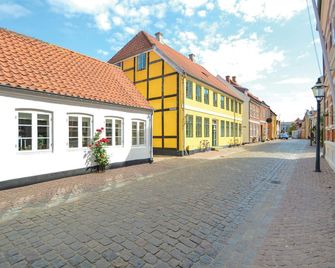 One-Bedroom Apartment In Ribe - Ribe - Clădire