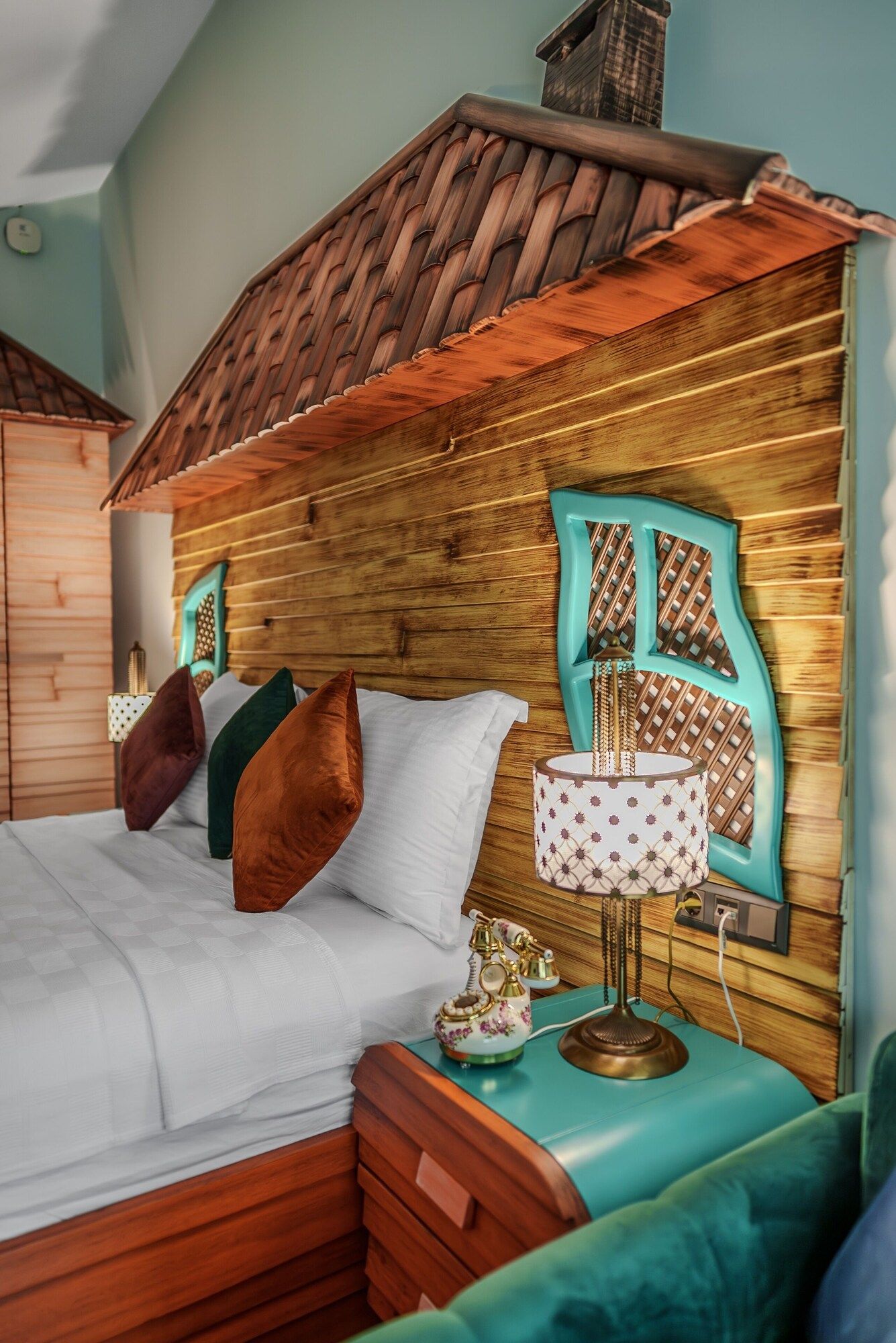 Tok Epik Hotels thumbnail 3