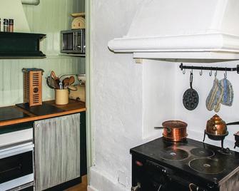 4 bedroom accommodation in Nordmarkshyttan - Filipstad - Küche