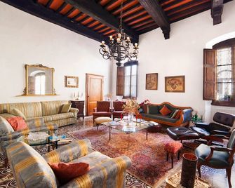 Residenza d'Epoca Palazzo Buonaccorsi - San Gimignano - Wohnzimmer
