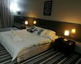 Temu Primula - Kuala Besut - Bedroom