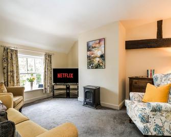 Lime View - Buckingham - Living room