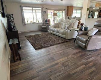 Tee It Up For A Great Time - Sun City - Sala de estar