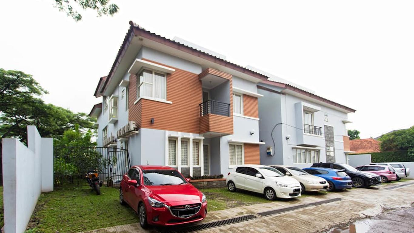 RedDoorz Plus near Siloam Karawaci