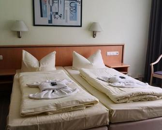 Seehotel Luisenhof - Fürstenwalde - Bedroom