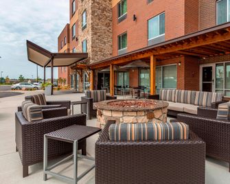 TownePlace Suites by Marriott Lexington Keeneland/Airport - Lexington - Patio
