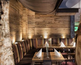 Best Western Plus Hotel Willingen - Willingen - מסעדה
