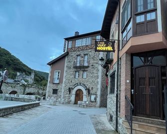 The Way Hotel Molinaseca - Molinaseca