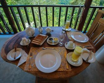 Tina Nature Villa - Ella - Dining room