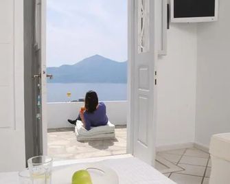 Archondoula Studios - Plaka