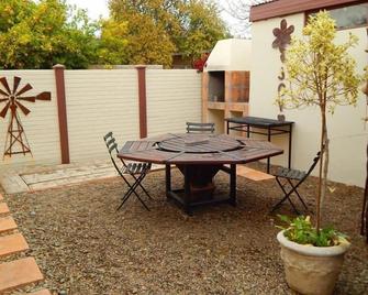 Oak Rest Guesthouse - Kimberley - Patio