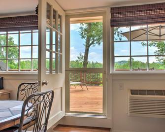 Piedmont Chalet | Private Historic Chalet Near Hendersonville - Hendersonville - Balcony