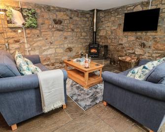 Granary Cottage - Hexham - Living room