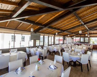 Zahrat Al Jabal - פז - מסעדה