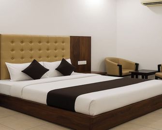 Hotel Girraj Inn - Govardhan - Sala de estar