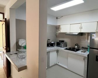 Cozy Apartment in Piura - Safe, Central and Comfortable - Piura - Cocina