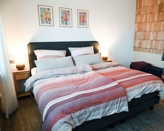 FeWo Herbst in der Villa Waldrand mit Luxus Bad - Bad Wünnenberg - Спальня