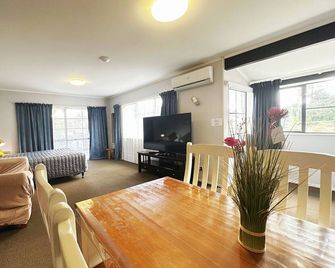 Kingswood Manor Motel - Whangarei - Dining room